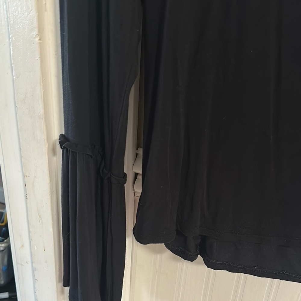 American Eagle Outfitters Black Wrap Blouse 3/4 Sleeve - Picture 13 of 15